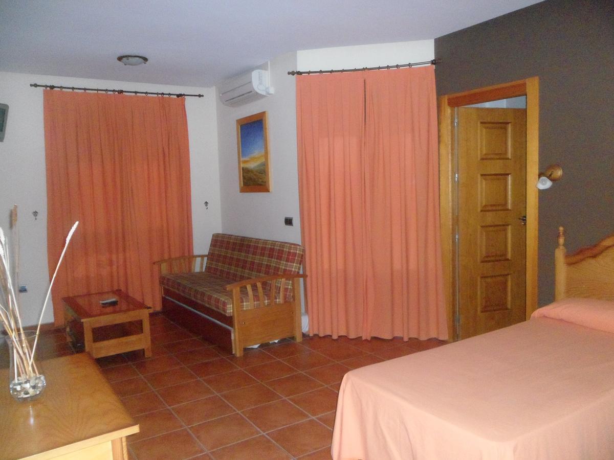 Hotel Rural La Encina Альмаден Экстерьер фото